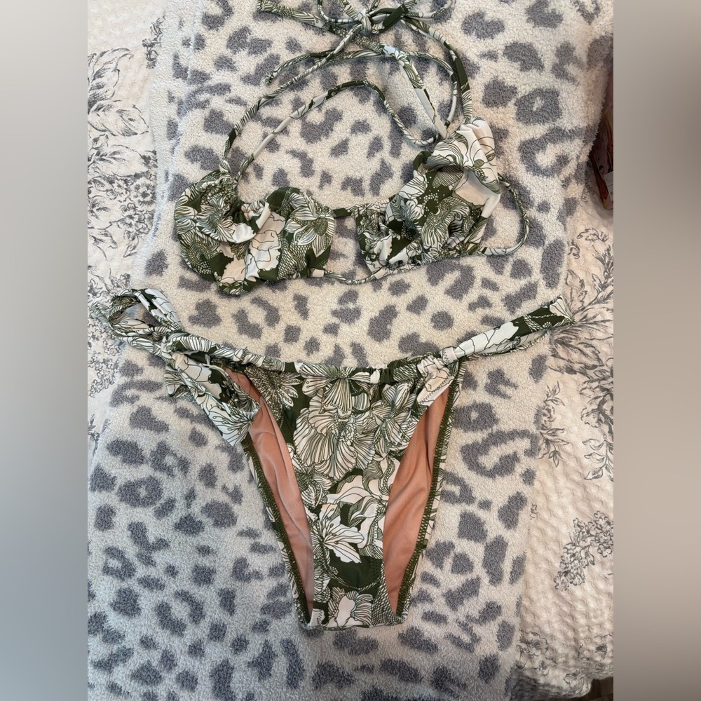 JCREW X LIBERTY bikini worn once and in perfect condition size Small